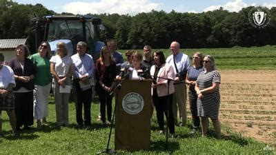 Healey helps launch fundraiser to aid farms